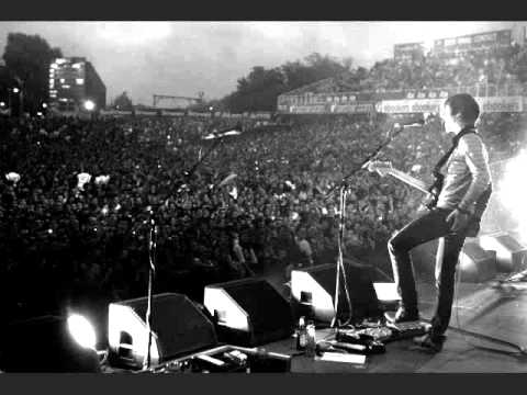 Arctic Monkeys - Plastic Tramp [live @ LCCC, Manchester, UK 29 July 2007](audio)