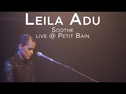 Leila Adu - "Soothe" live @ Petit Bain - 20/11/2018 (Le Grand Salon Volant)