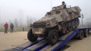 preview picture of video 'ASPHM - SdKfz 251 Sonderkraftfahrzeug / OT-810, EcRhin Gambsheim'