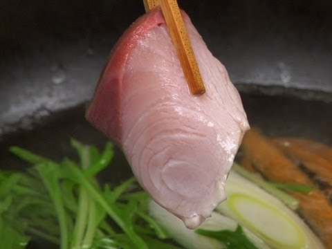 ぶりしゃぶしゃぶ (Buri Shabu-Shabu)