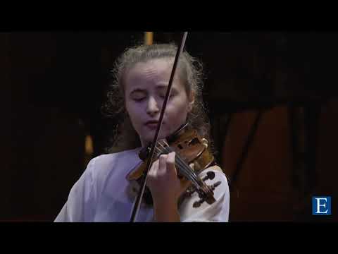W. A. MOZART: Violin Concerto N°2 in D Major k211(I) - Sara Valencia