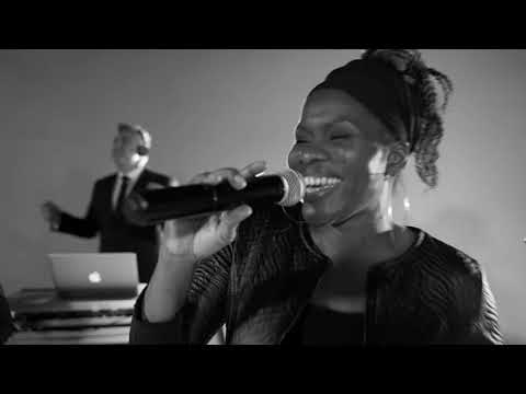 Event Entertainers presents DJ Brett Martin & MIXA-DJ-BAND