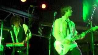 100 Monkeys - Ugly Girl