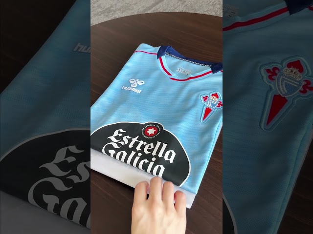 Vídeo relacionado con hummel RC Celta De Vigo 25/26 Pre Match Short Sleeve T-Shirt S
