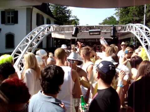 Tito Torres & Friends Lovemobile - Children of the sun - Streetparade 2012 - Video 3
