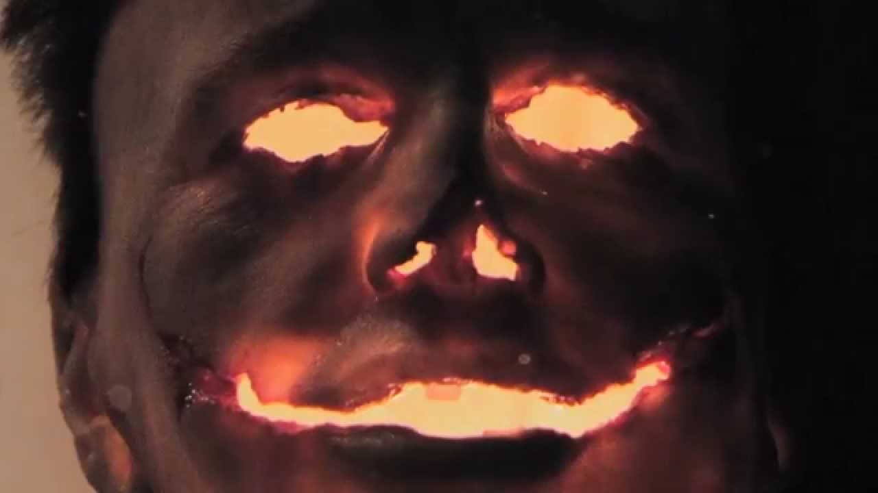 A TRICKY TREAT, a film by Patricia Chica (trailer)