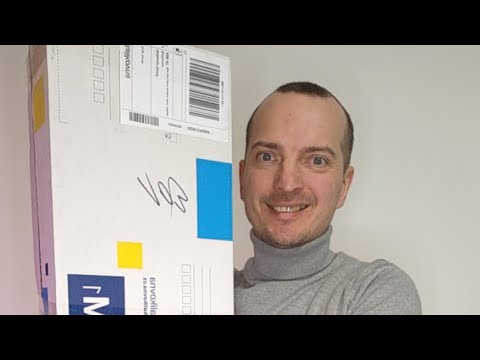 распаковка рыбацкой посылки