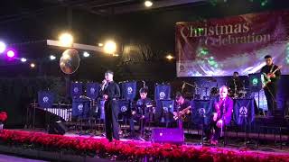 It's Beginning to look a lot like Christmas sung by Chakraboon (Thiti) Bhanarai @ Christmas 2017
