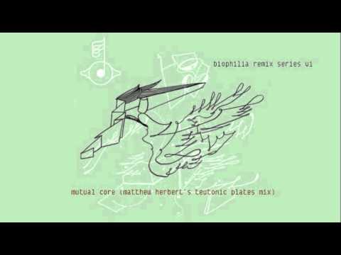 Videoclip de Mutual Core (Matthew Herbert's Teutonic Plates Mix) — Björk