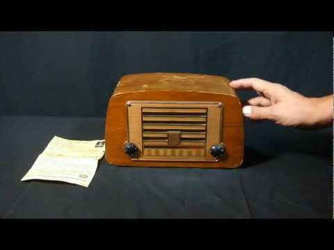 Charles Eames Emerson Radio 1946