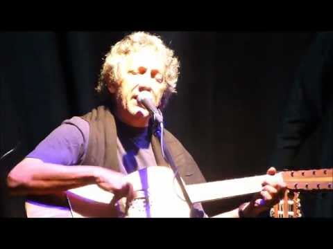 La Notte Bianca di Roccacaramanico 2012 con Eugenio Bennato in concerto.