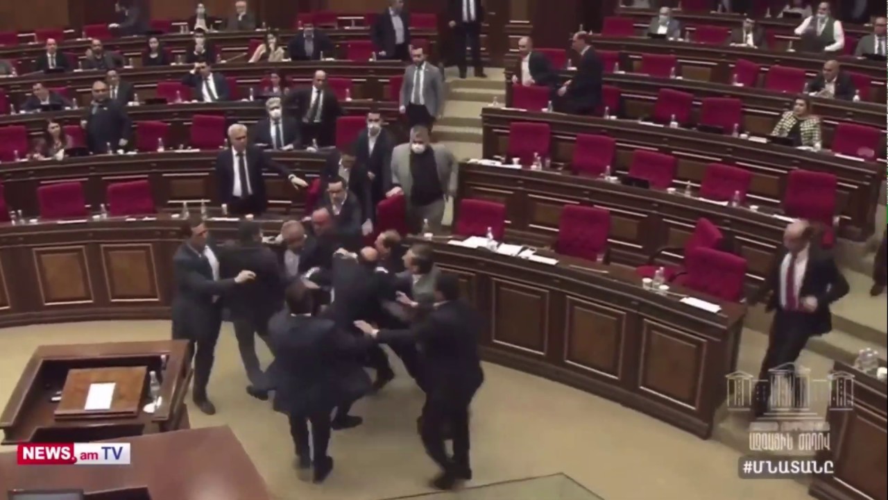 Ազգային ժողովի միջադեպը՝ մեմերի առիթ