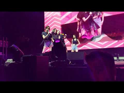 Red Velvet - Red Flavor (빨간맛 ) - Redmare Toronto - 190219 (레드벨벳) Live Fancam