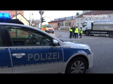 Oberhavel - Schwerer Unfall in Liebenwalde -  Radfahrer unter LKW geraten