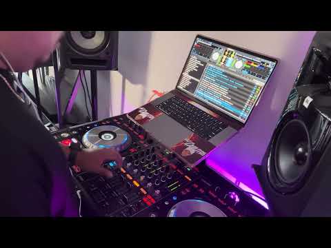 Mix Cumbia Ecuatoriana Dj Carlitos ..,