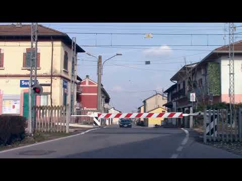 Suno (I) Passaggio a Livello // Level crossing //
