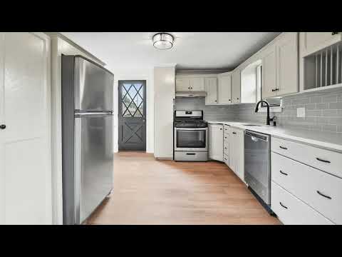 118 Flower Lane, Dracut, MA 01826