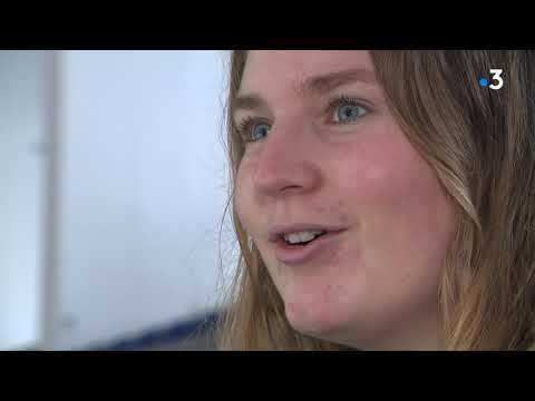 A Caen, Charlotte garde les buts de l'équipe professionnelle masculine de hockey