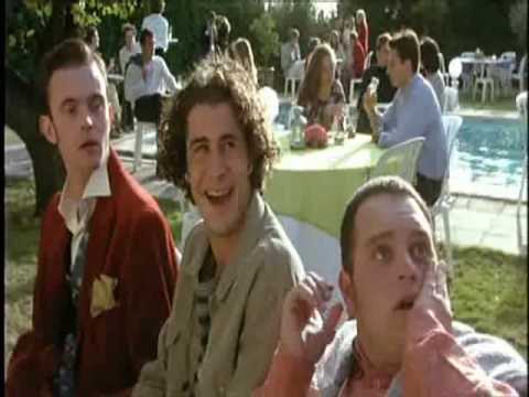 QUATRE GARCONS PLEINS D'AVENIR---LEQUEL A DEMANDER A MA SOEUR AI ELLE SUCAIT