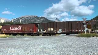 preview picture of video 'CP 8701 West at Exshaw, Alberta'