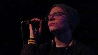 Kevin Garrett - "The Way I Keep Myself Together" (Live in Cambridge)