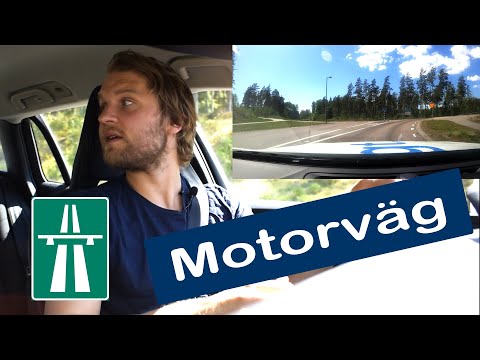 Trafiklärare kör och förklarar motorväg