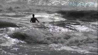 preview picture of video 'Hurricane Irene, big waves, Cocoa Beach, Florida, 26 August 2011'