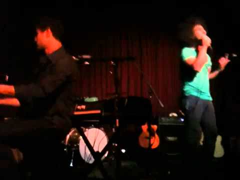 Damato and Darren Perform at Hotel Cafe