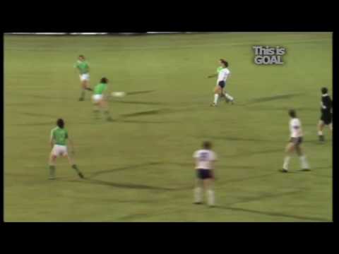 Goal! Oleg Blokhin. UEFA Cup Winners'Cup 1974/1975. Final. Ferencvarosi TC - Dynamo Kyiv