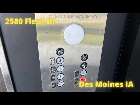 Epic - Schindler Haughton Hydraulic elevator at 2580 Fleur Dr in Des Moines IA