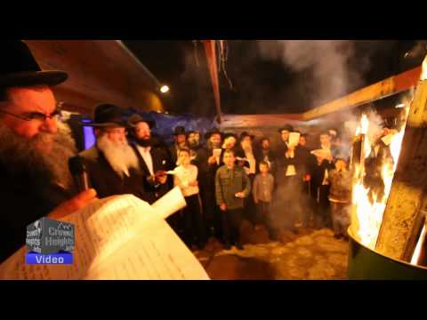 Lag Baomer Bonfire with Rabbi Horowitz and Twerskei
