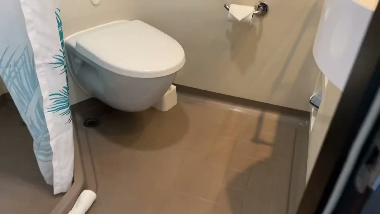 Carnival Vista - Cabin 7465 - Video 2