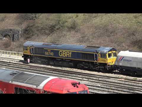 Class 66 66740 "Sarah"   in GBRf livery departing Peak Forest max power and thrash!