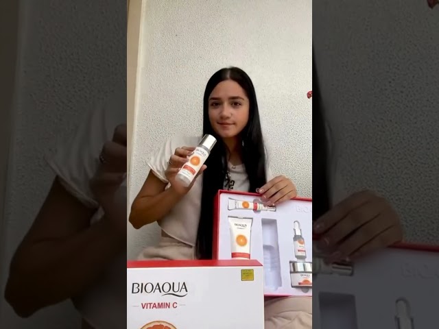 Vídeo relacionado con QUIYUM Set de Cuidado Facial con Cúrcuma y Vitamina C, Kit Completo de Skincare Facial para Mujer de 5 Piezas, Set de Regalo con Leche Limpiadora, Tónico, Crema de Ojos, Sérum y Crema Facial