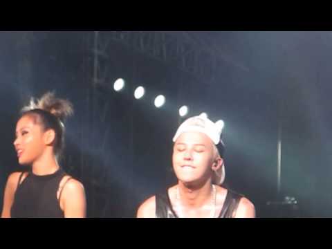 130920 G-Dragon performing Crooked