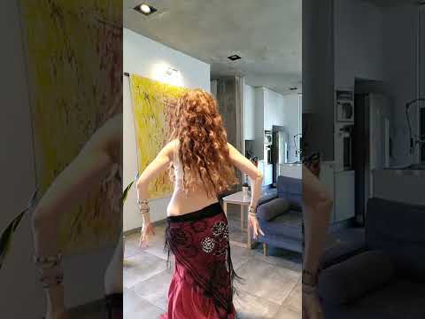 Práctica conmigo 💪🏻 #bellydance #danzadelvientre #dança #fusion #bellytricks