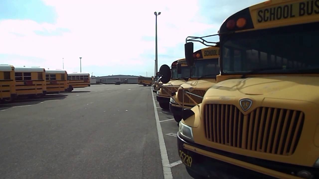 2013 Thomas C2 Student Stop