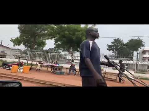 Regarder la video