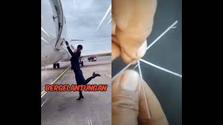 Download lagu pramugari ini membuka pintu pesawat untuk pertama kalinya #shortsviral mp3