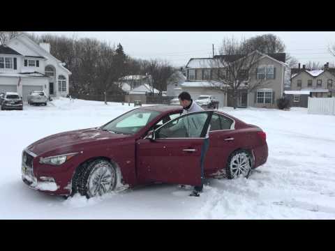 Review Infiniti Q50 AWD, G37 in snow