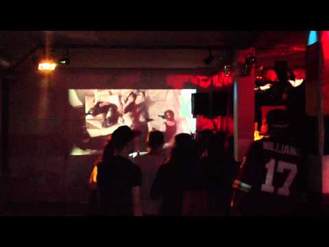 Premiere Music Video "Bringed d'Frontlinie zu dir hei" by frontlinetroop