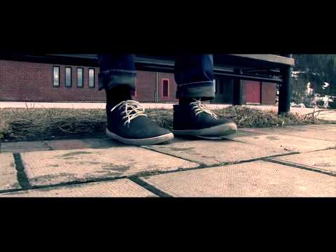 Move your feet - Junior senior (musicvideo)