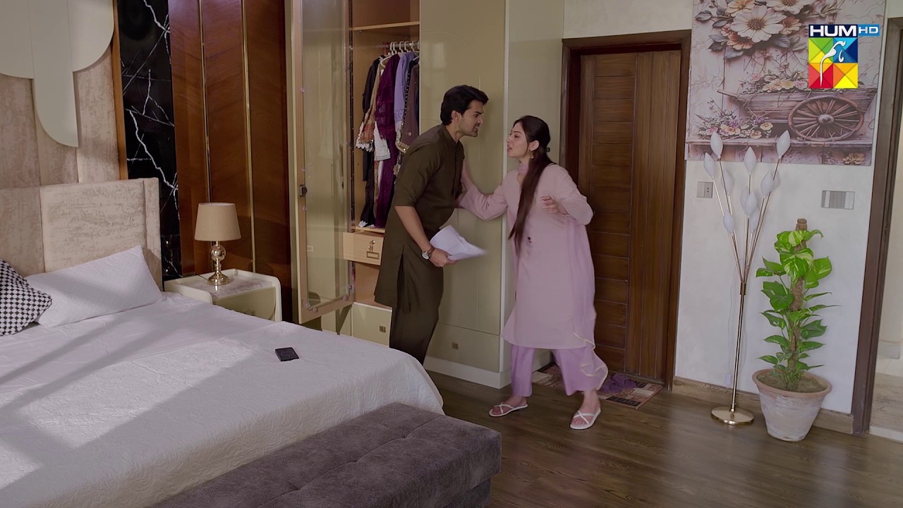 Tum Jesi Aurat Ke Sath Nahi Reh Sakta Niklo Meray Ghar Se..!! #sunitamarshal #deewar - HUM TV