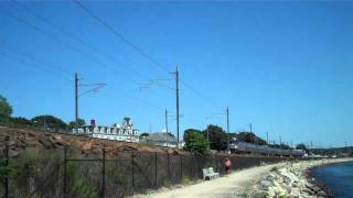 preview picture of video 'Amtrak Regional at Niantic Boardwalk'