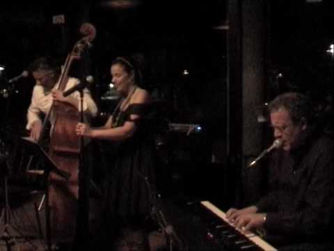 Jazz  Unjazz Trio - "Fragile"