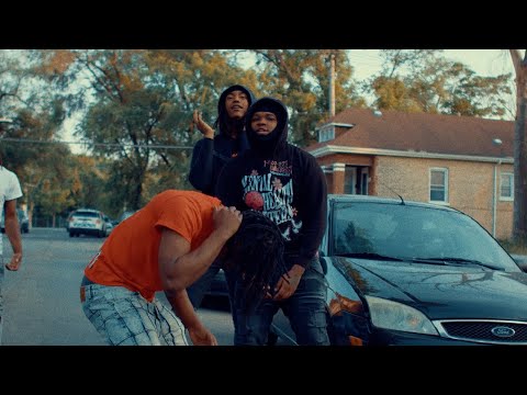 PGF GlizzyMoe ft PGF Mooda - Rapping & Drilling (Official Video)
