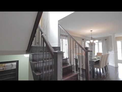 32 Elliottglen Drive, Ajax