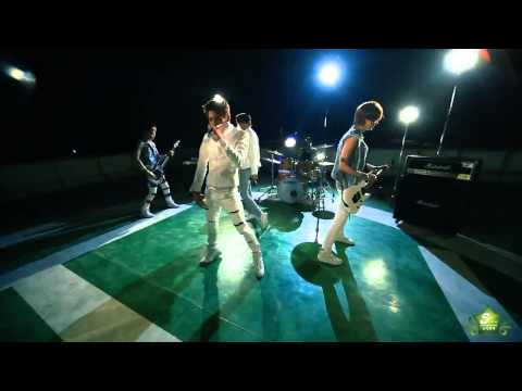 LED Apple -  How Dare You MV