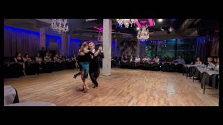 Video thumbnail for Milonga de los Domingos - Juan Amaya y Valentina Garnier 1/3