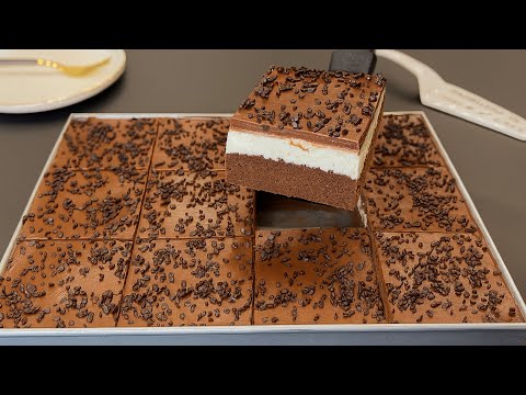 THE BEST CHOCOLATE CAKE IN THE WORLD IT MELTS IN YOUR MOUTH! VERY EASY AND VERY DELICIOUS!